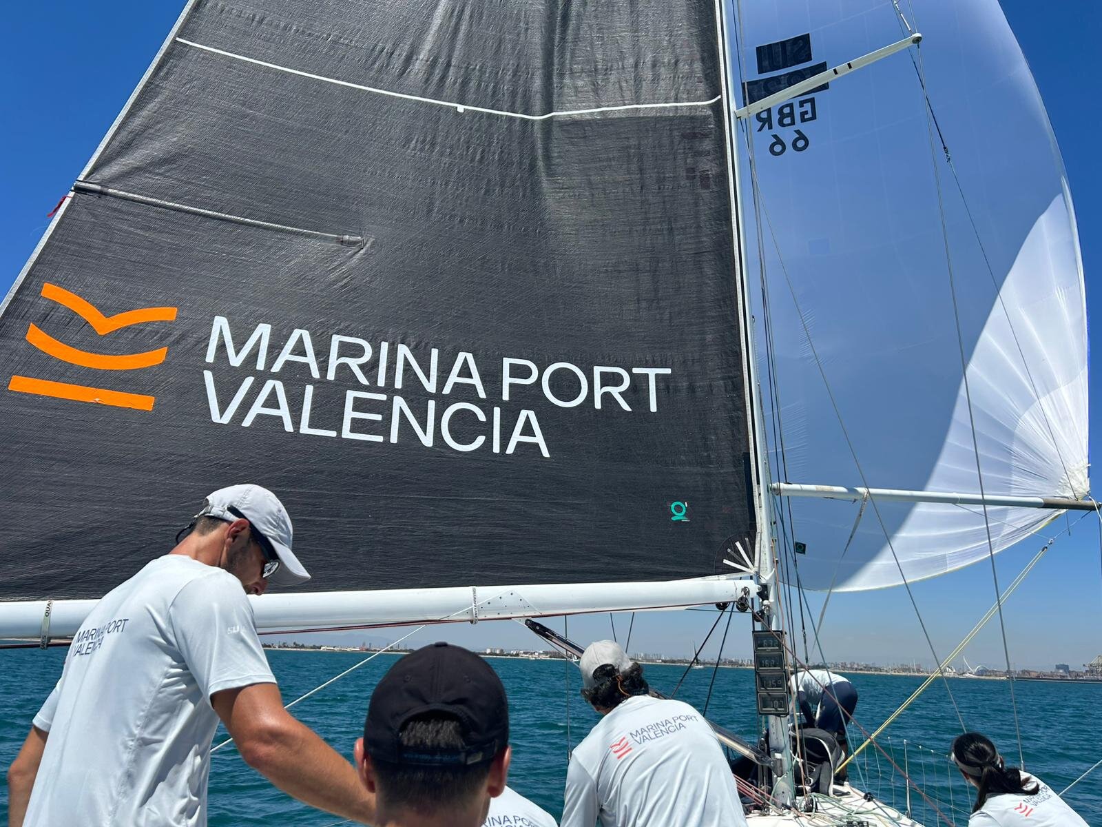 Marina Port Valencia refuerza su apoyo a la vela con el patrocinio del L'Immens en el Trofeo... - Regatas - Actualidad náutica